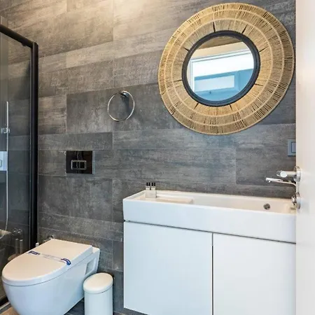Apartment Airy W Stunning Views Private Patio #362 Istanbul