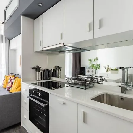 Apartment Airy W Stunning Views Private Patio #362